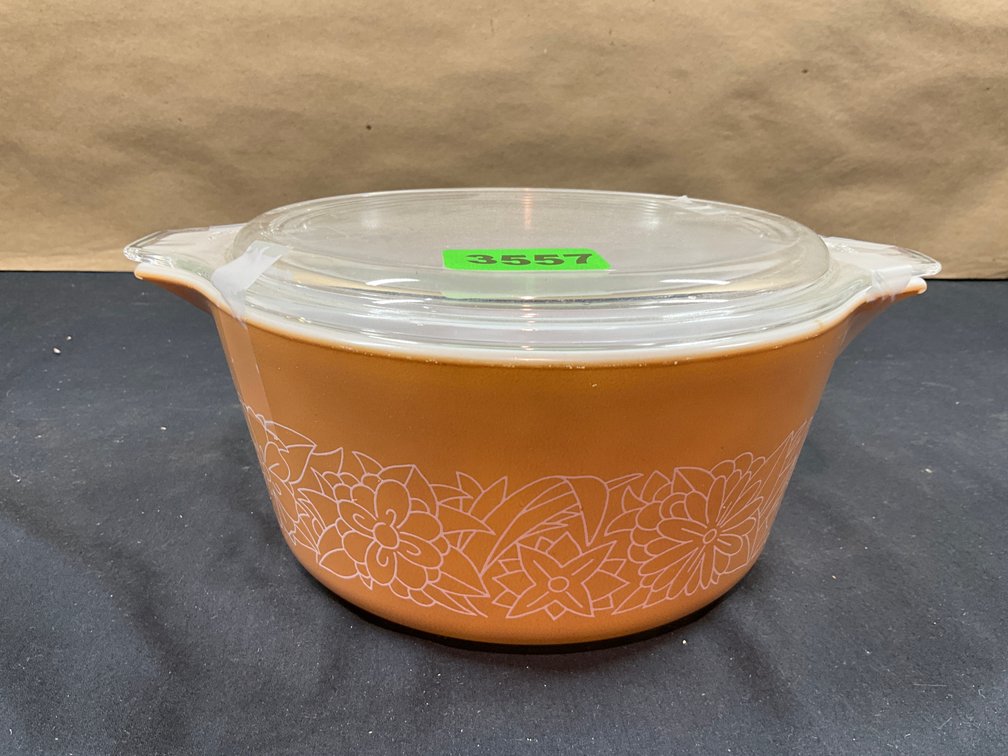Image for Vintage Vibes Auction: Pyrex, Frankoma, Vintage Treasures & More