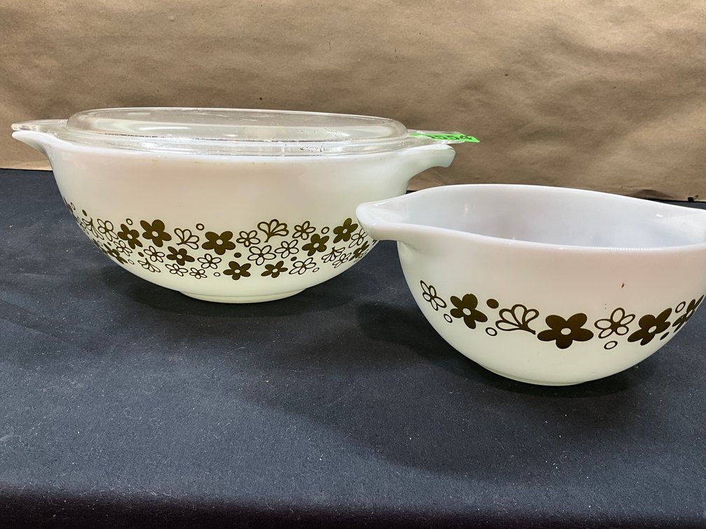 Image for Vintage Vibes Auction: Pyrex, Frankoma, Vintage Treasures & More