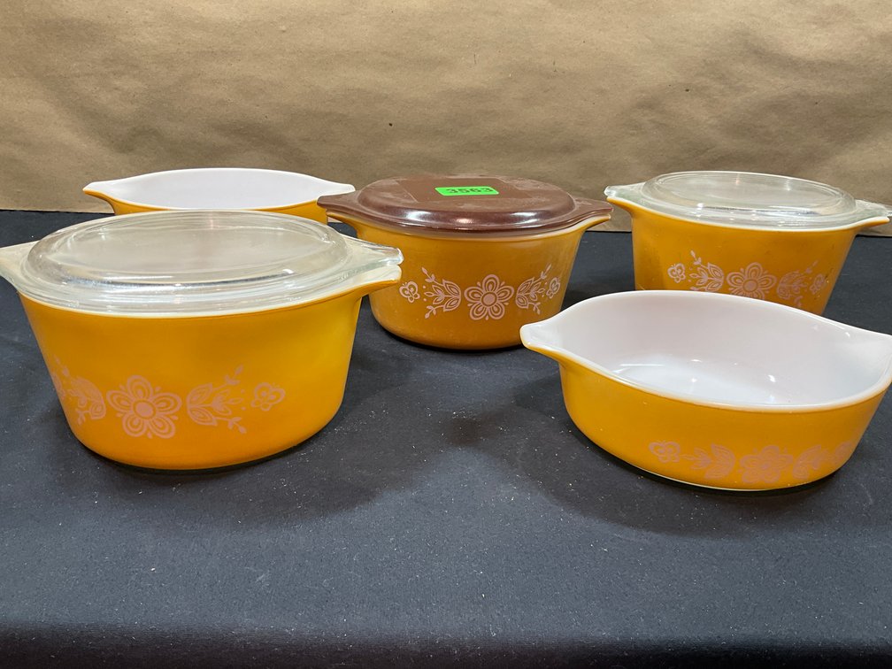 Image for Vintage Vibes Auction: Pyrex, Frankoma, Vintage Treasures & More