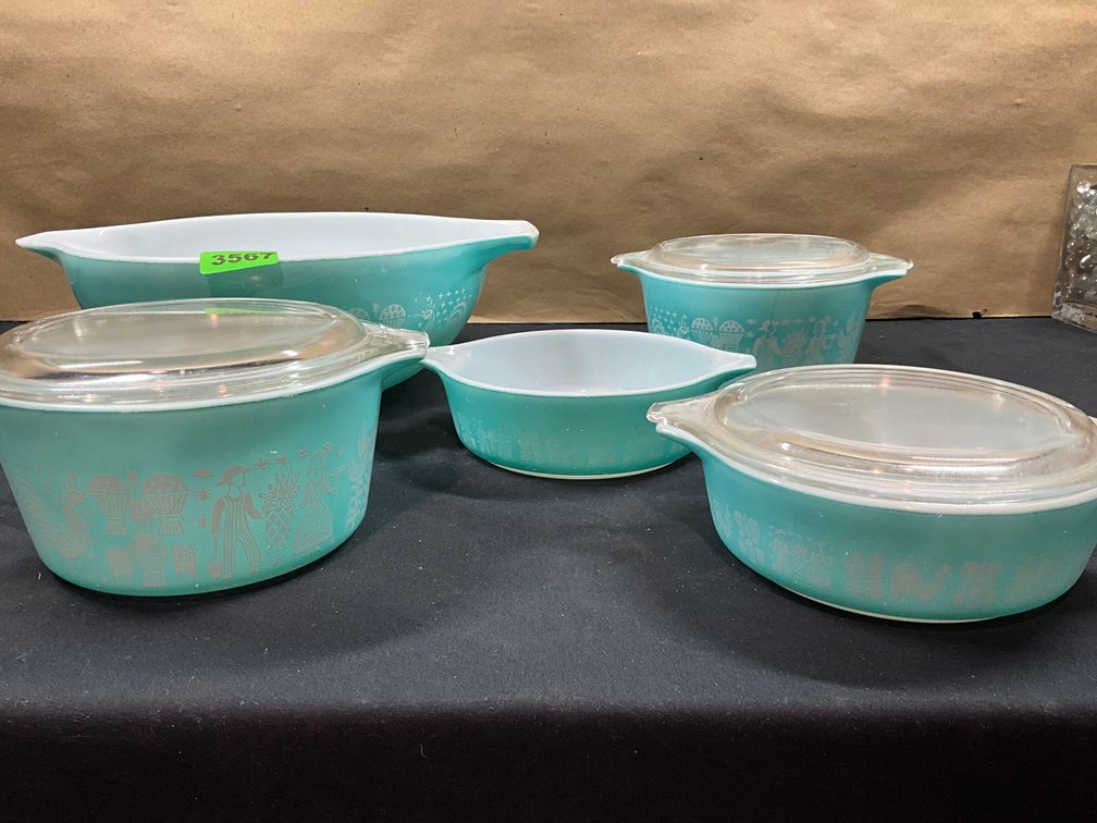 Image for Vintage Vibes Auction: Pyrex, Frankoma, Vintage Treasures & More