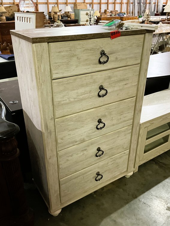 Image for The Homestead Auction: Furniture, Decor & More