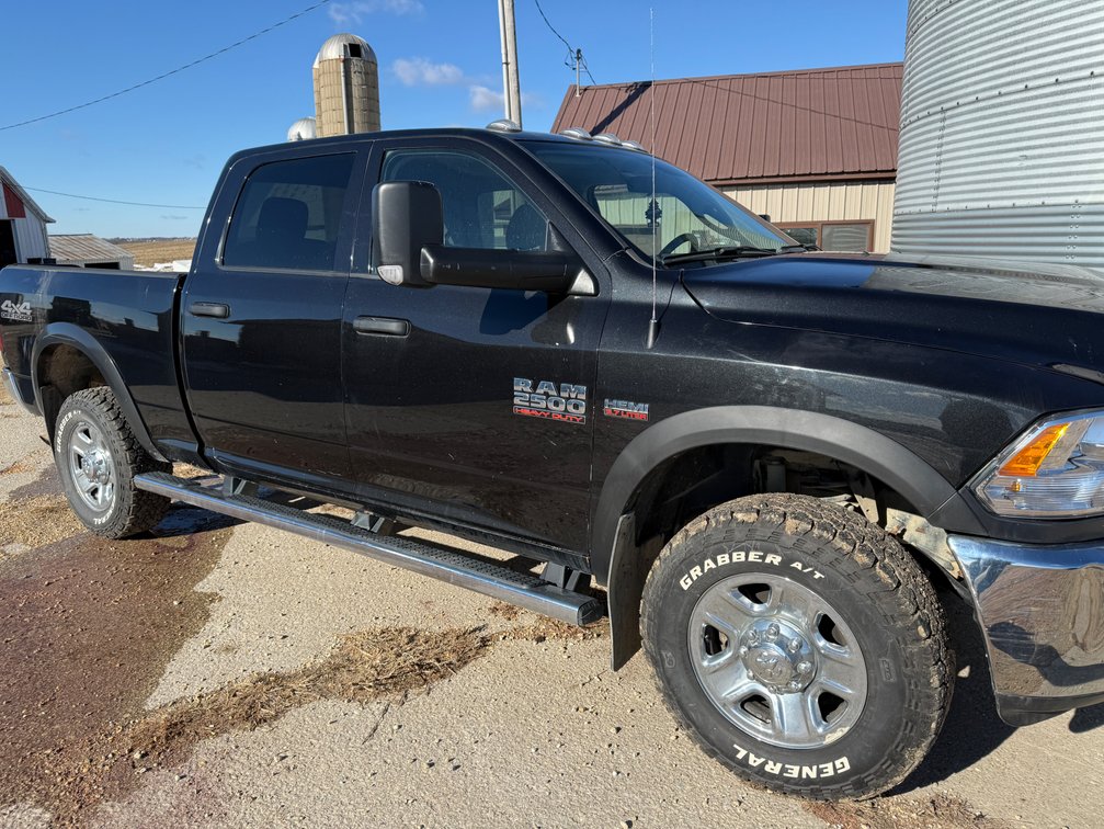 Image for Country Estate Farm Auction: The Alan Hoeger Estate Farm Machinery Auction