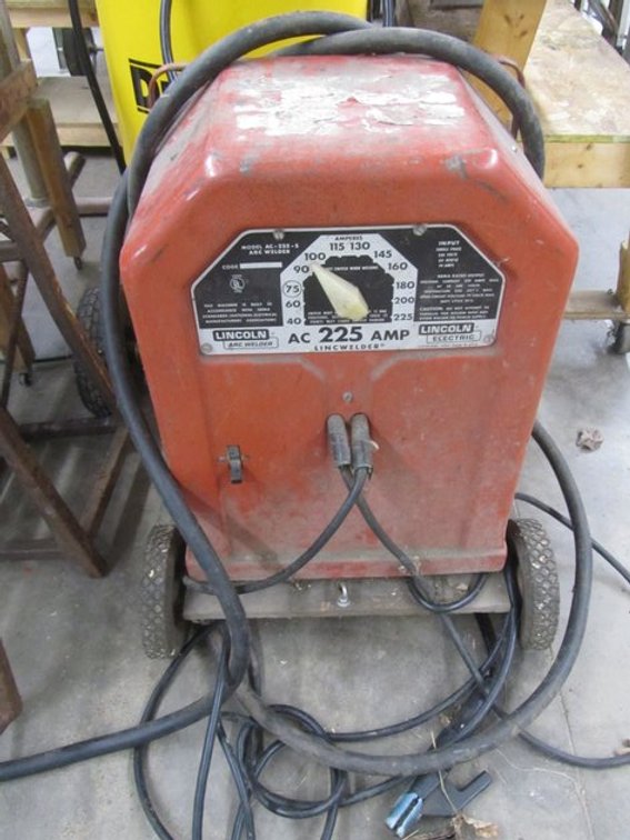 Ideal Corners December Consignment Auction (131916)