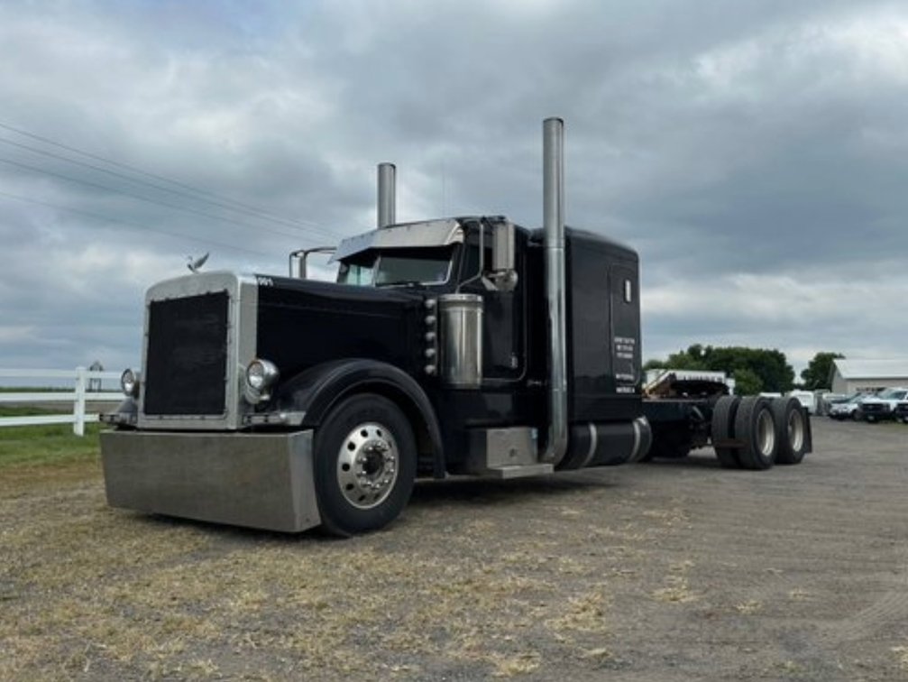 1993 Peterbilt 379 Semi (146098)