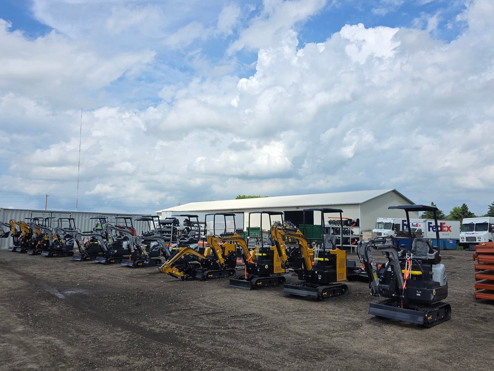 Brand New Mini Excavators (14), Mini Skids (6), Sea Containers (2) & Attachments (163170)