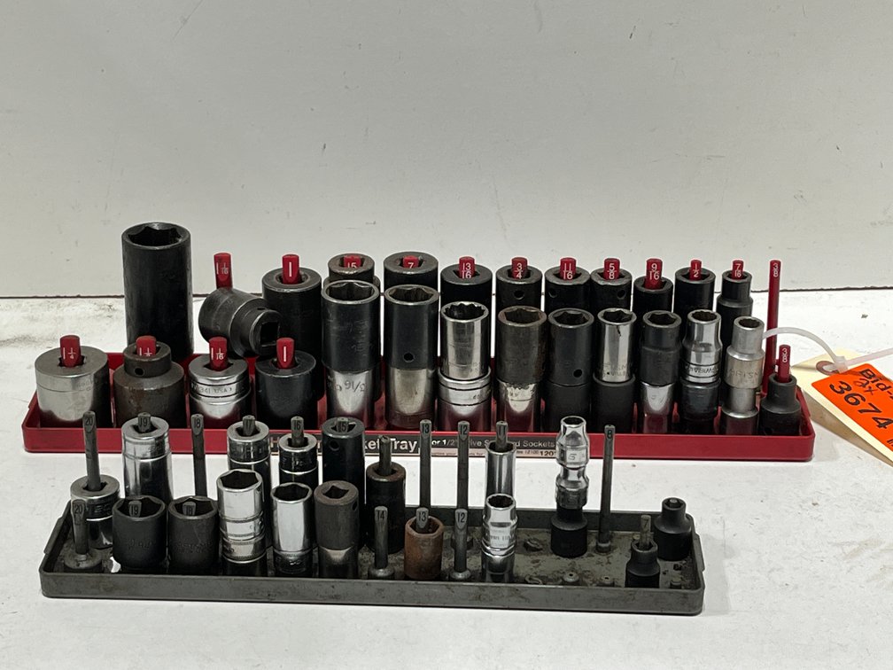 Mechanic & Contractor Tool Auction: Snap-On Chest, Tool Boxes & More (162783)