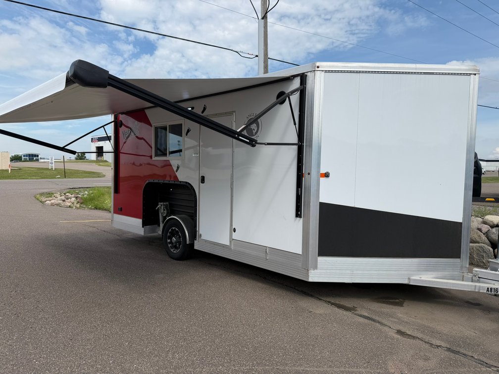 2022 Yeti Voyager Angler Fishhouse & Late Model Campers