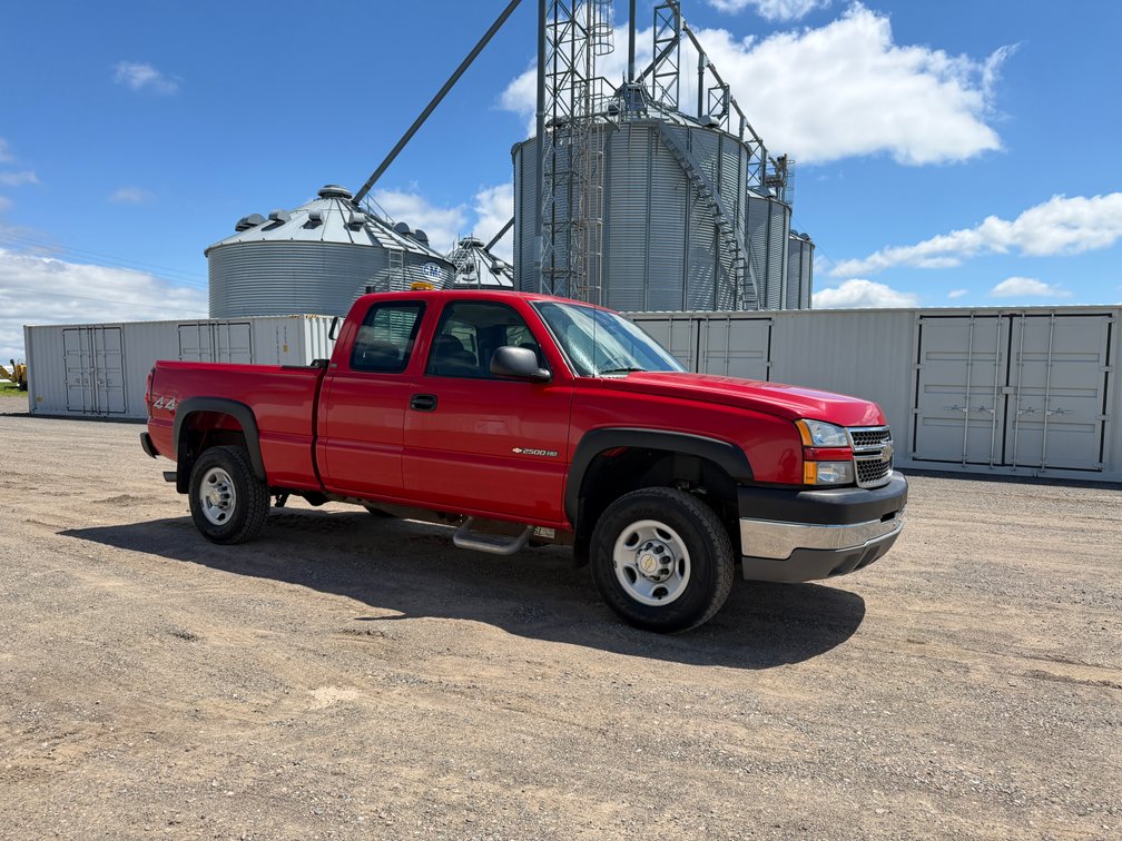 City of Elk River: 2005 Chevrolet Silverado 2500HD