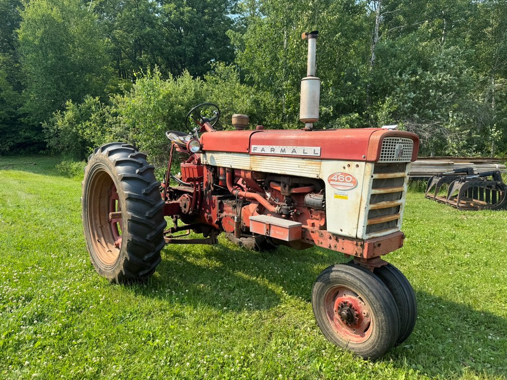 Backhoe, Skid Steer, Tractors, Trucks & Farm Equipment (165123)