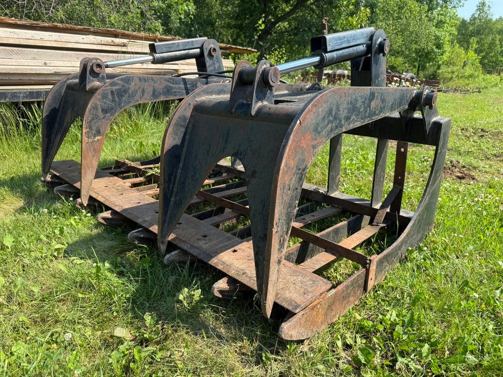 Backhoe, Skid Steer, Tractors, Trucks & Farm Equipment (165123)