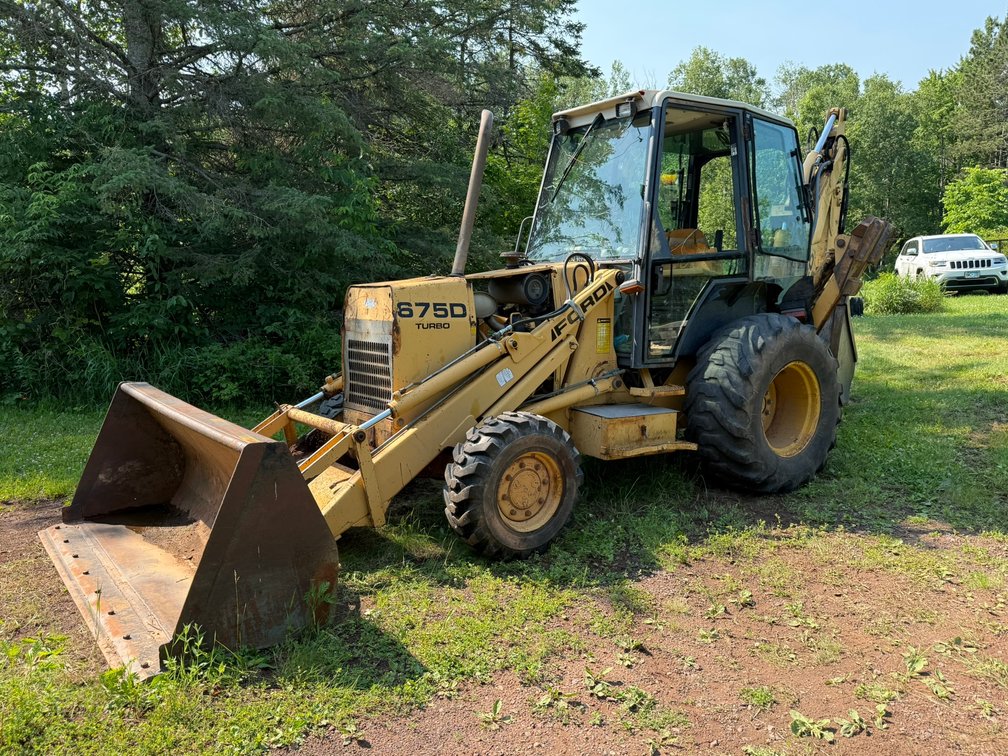 Backhoe, Skid Steer, Tractors, Trucks & Farm Equipment (165123)