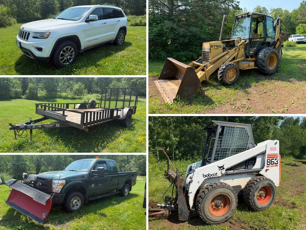 Backhoe, Skid Steer, Tractors, Trucks & Farm Equipment (165123)