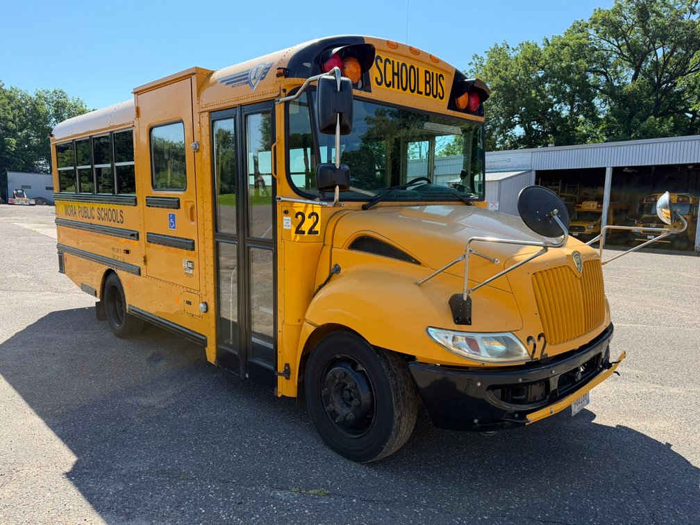 Mora School Surplus: Lockers, Kitchen Equipment & More (165828)