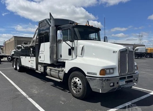 Image for 1987 Kenworth T-600 Tow Truck, 30-Ton Wrecker