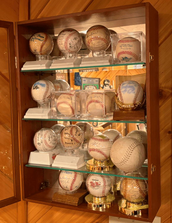 Twins & Sports Memorabilia, Garden Décor & Holiday Décor (161470)