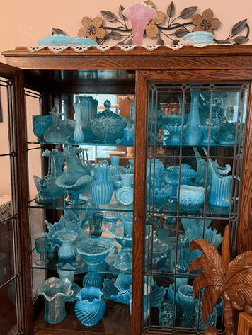 Image for Lifelong Collection of Furniture, Collectibles & Glassware: Hummel, Fenton & Red Wing Pottery (161148)