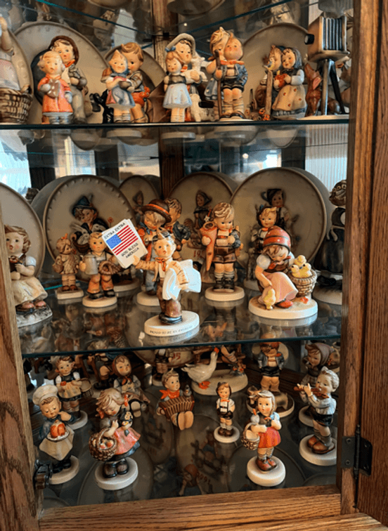 Lifelong Collection of Furniture, Collectibles & Glassware: Hummel, Fenton & Red Wing Pottery (161148)