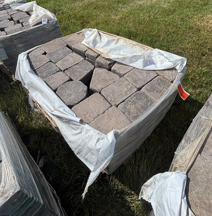 New Landscape Pavers: Assorted Colors and Styles