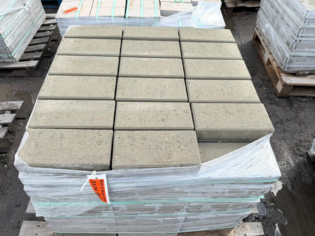 New Landscape Pavers: Assorted Colors and Styles