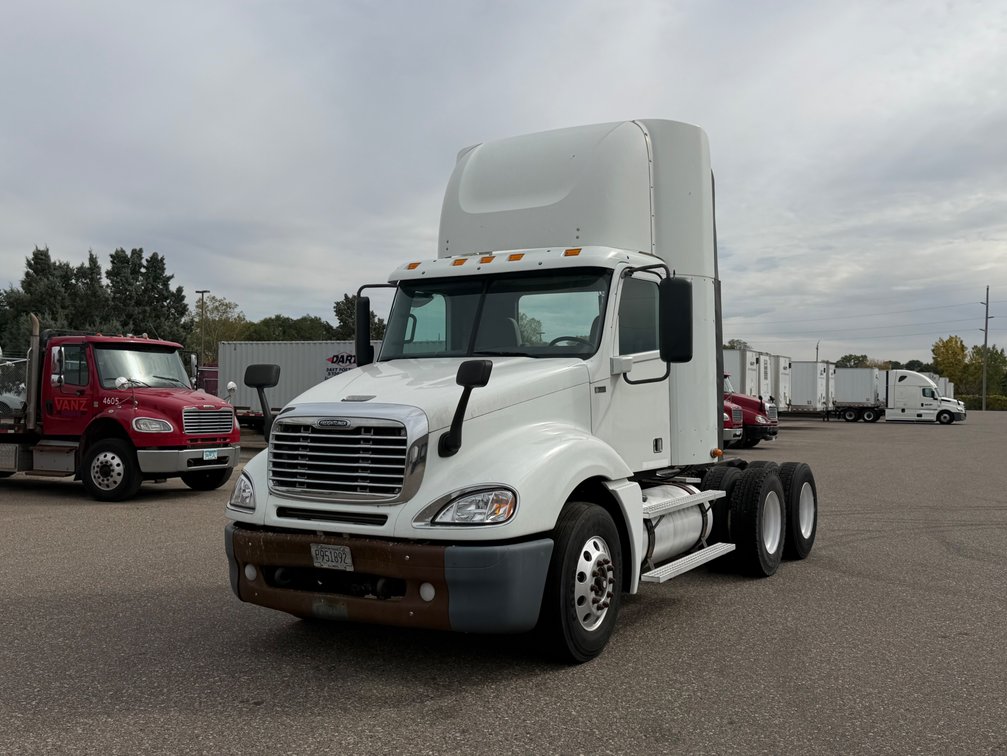 (4) 2017 GLIDER Freightliner Columbia Semis