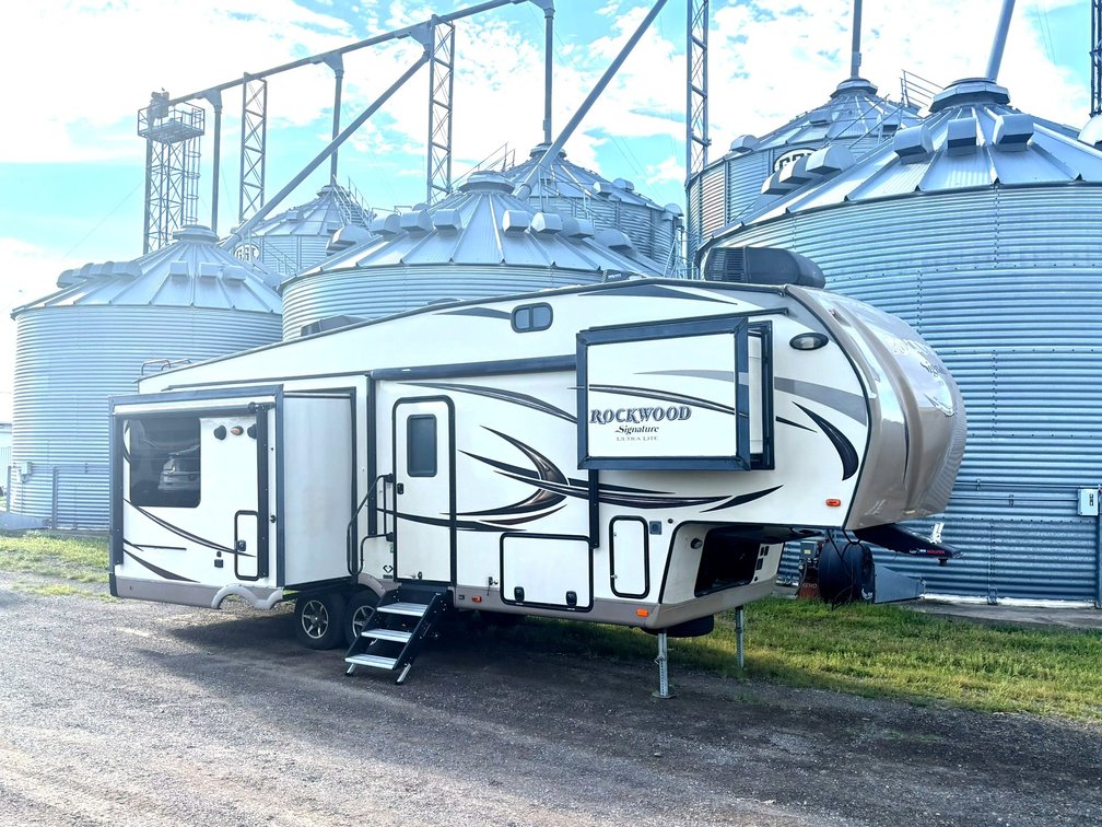 Fall Camper & Travel Trailer Auction – 2 Locations