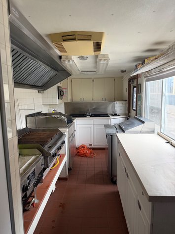 Image for Impound Auction #21 in St. Paul, MN | 1996 Ford Food Truck