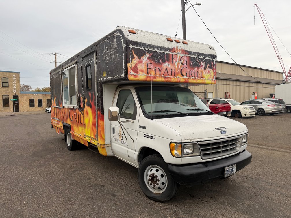 Impound Auction #21 in St. Paul, MN | 1996 Ford Food Truck