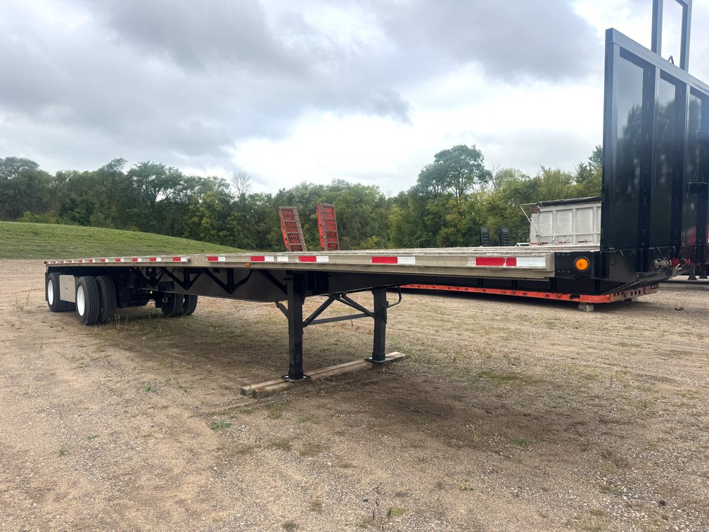 1997 Kalyn Siebert Lowboy & 1999 Fontaine 48' Flatbed