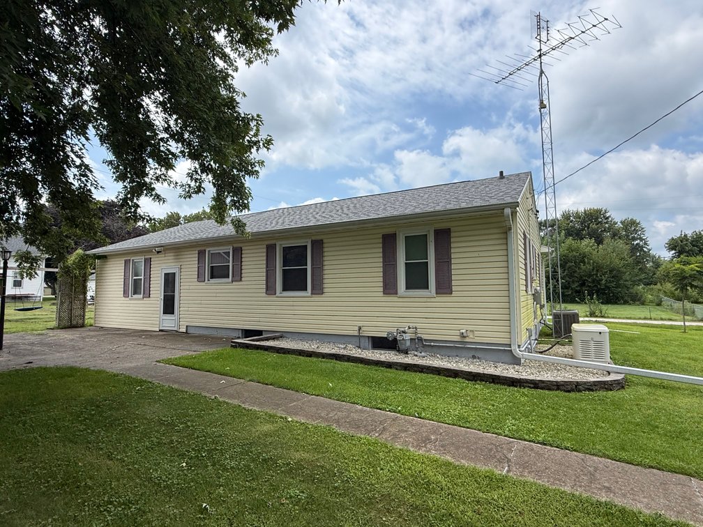 Image for 2-Bedroom Home & Shop, Denmark, IA