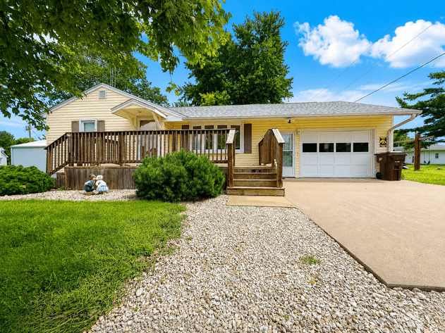 2-Bedroom Home & Shop, Denmark, IA