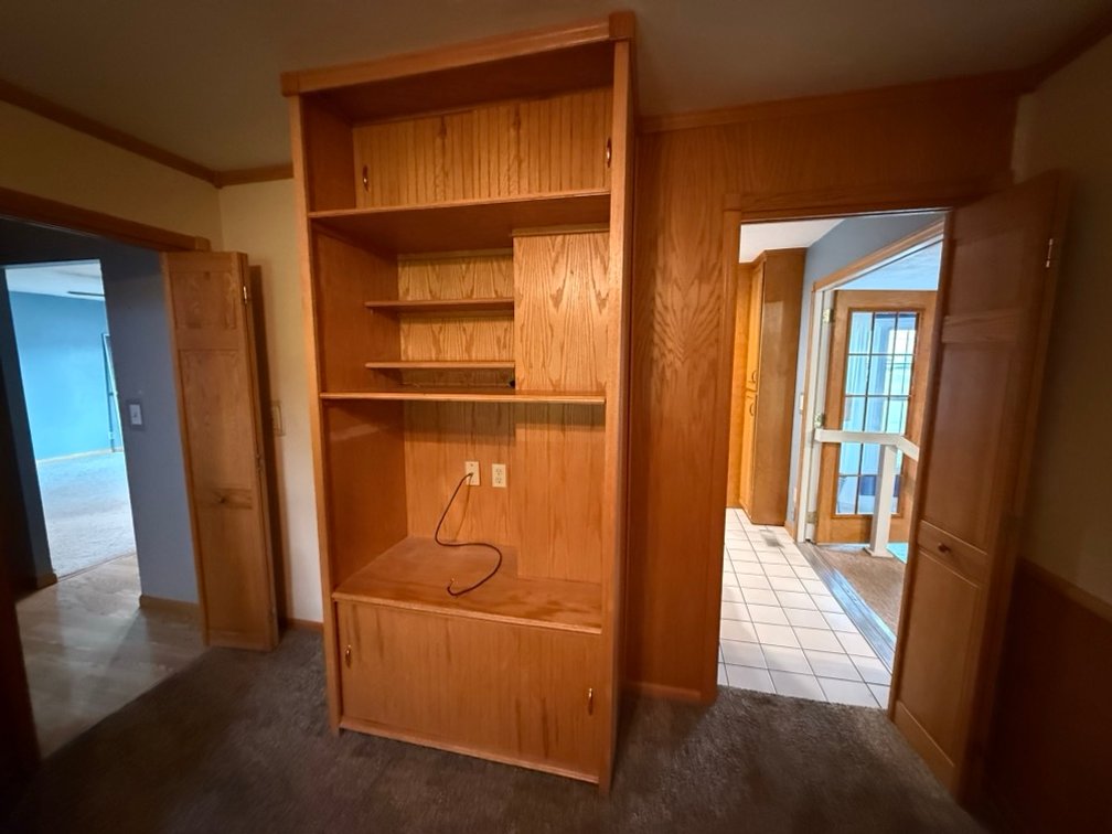 Image for Barbara Moeller Estate - Real Estate Auction