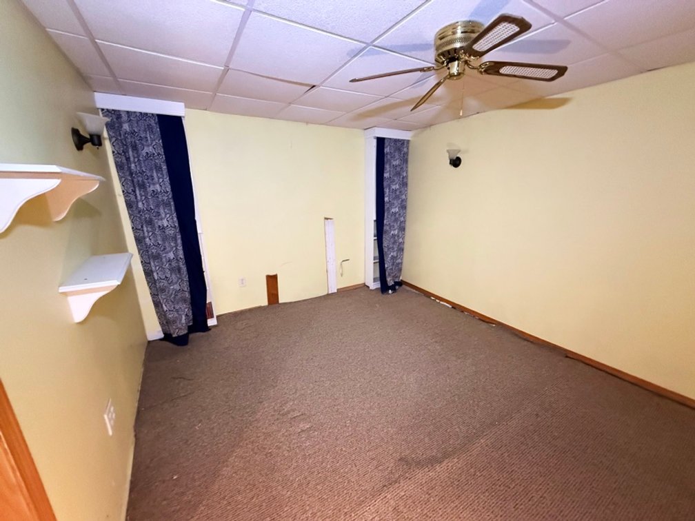 Image for Barbara Moeller Estate - Real Estate Auction