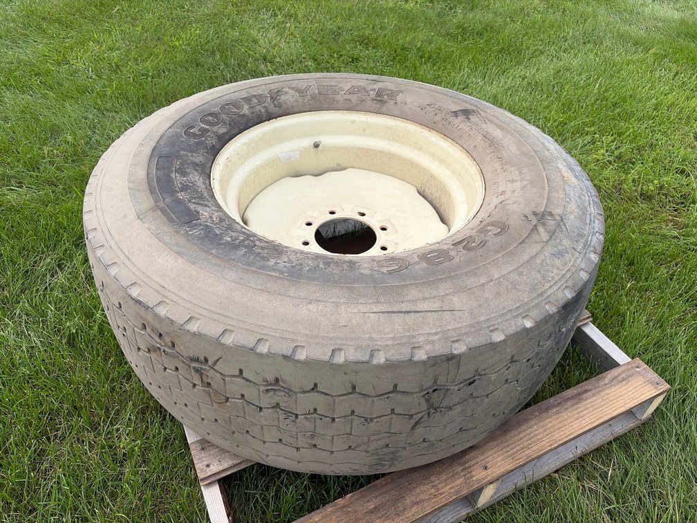 Image for Ring 2 - Pre-Harvest Equipment Auction LIVE ONLY