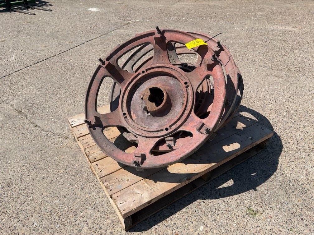 Image for Ring 2 - Pre-Harvest Equipment Auction LIVE ONLY