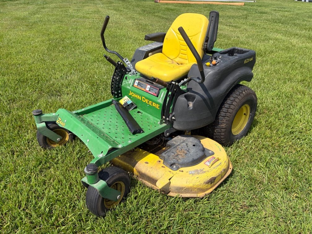 Image for Ring 2 - Pre-Harvest Equipment Auction LIVE ONLY