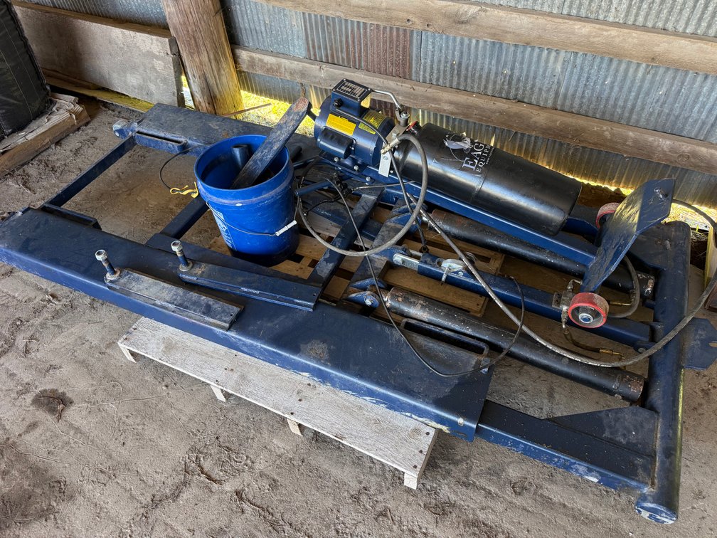 Image for Multi-Party Tools, Vehicles & Equipment Auction