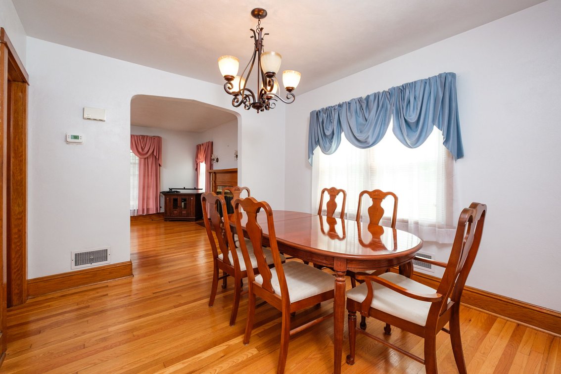 Image for Shenandoah Va 3 Bedroom Brick Home on 5 Town Lots - Separate Garage & Workshop