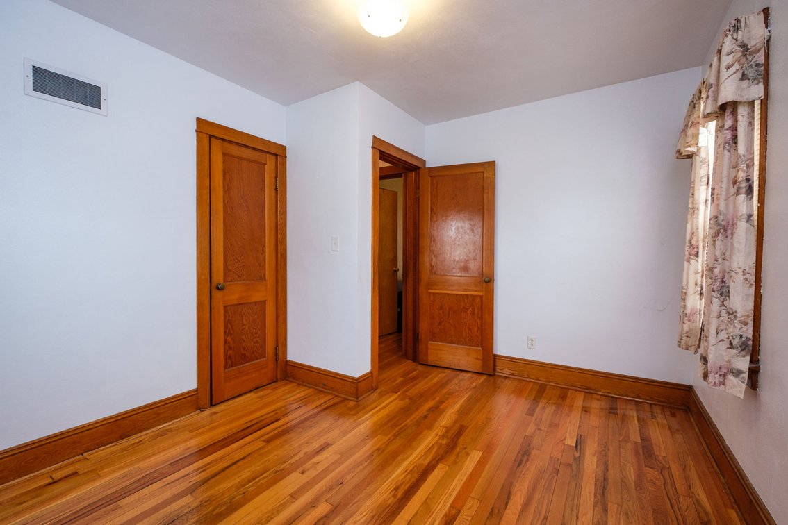 Image for Shenandoah Va 3 Bedroom Brick Home on 5 Town Lots - Separate Garage & Workshop