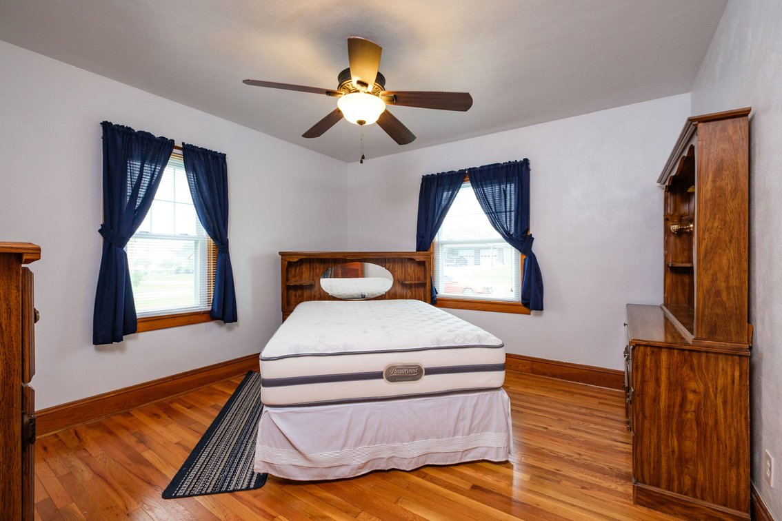 Image for Shenandoah Va 3 Bedroom Brick Home on 5 Town Lots - Separate Garage & Workshop