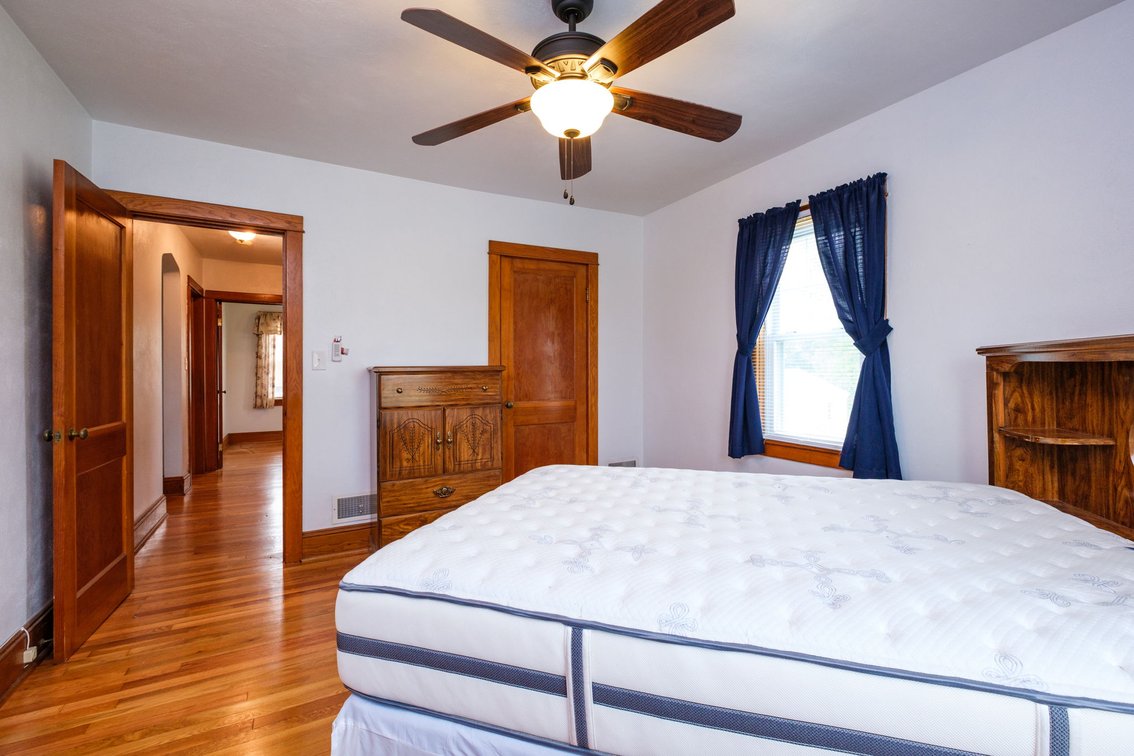 Image for Shenandoah Va 3 Bedroom Brick Home on 5 Town Lots - Separate Garage & Workshop