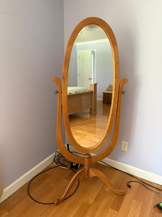 Image for April 11th Live Auction