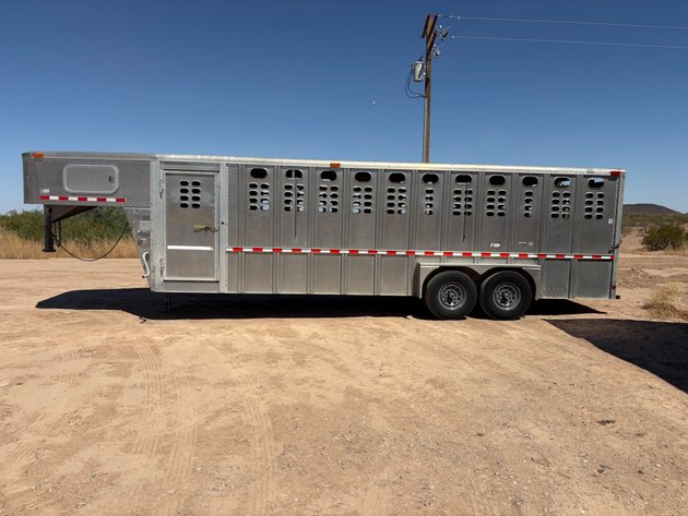 Image for Bidwest Auction Group - 11 Mile Corner Consignment Auction