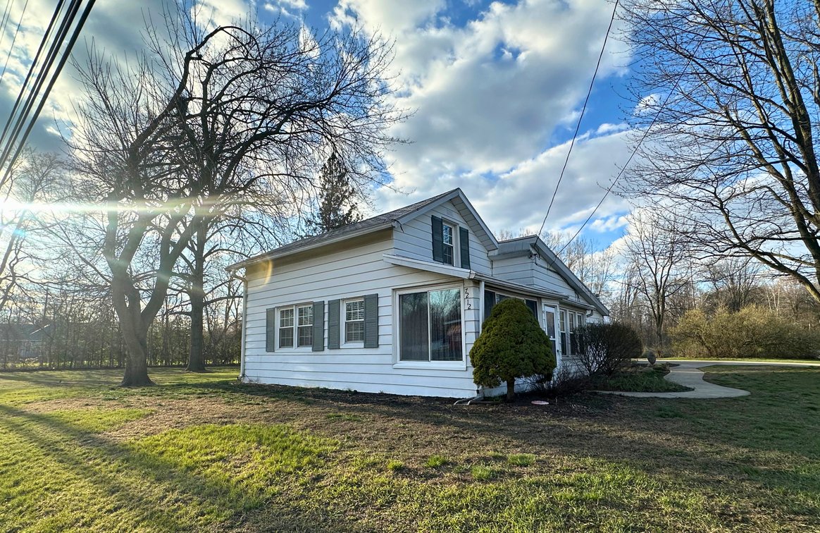 Image for Minimum Bid $125,000 7212 Angola Rd. Holland, OH 43528