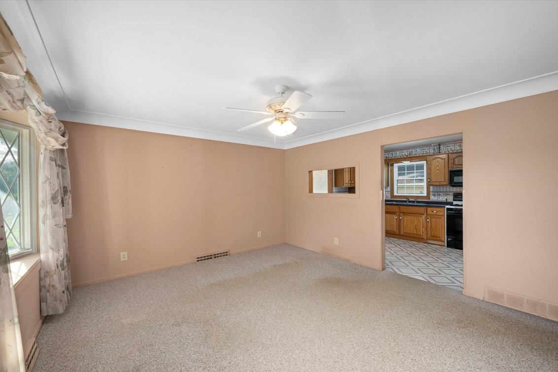 Image for Minimum Bid $135,000 Online Auction 8117 Angola Rd. Holland, OH 43528