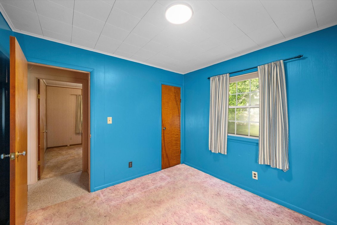Image for Minimum Bid $135,000 Online Auction 8117 Angola Rd. Holland, OH 43528