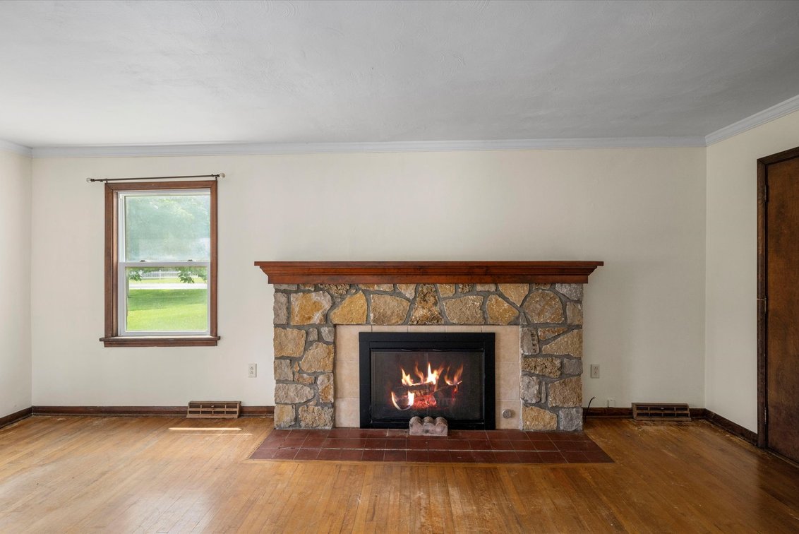 Image for SOLD! Minimum Bid $180,000 Online Auction 7230 Stitt Rd. Waterville, OH