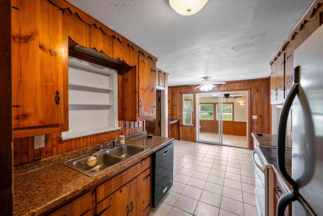 Image for SOLD! Minimum Bid $180,000 Online Auction 7230 Stitt Rd. Waterville, OH