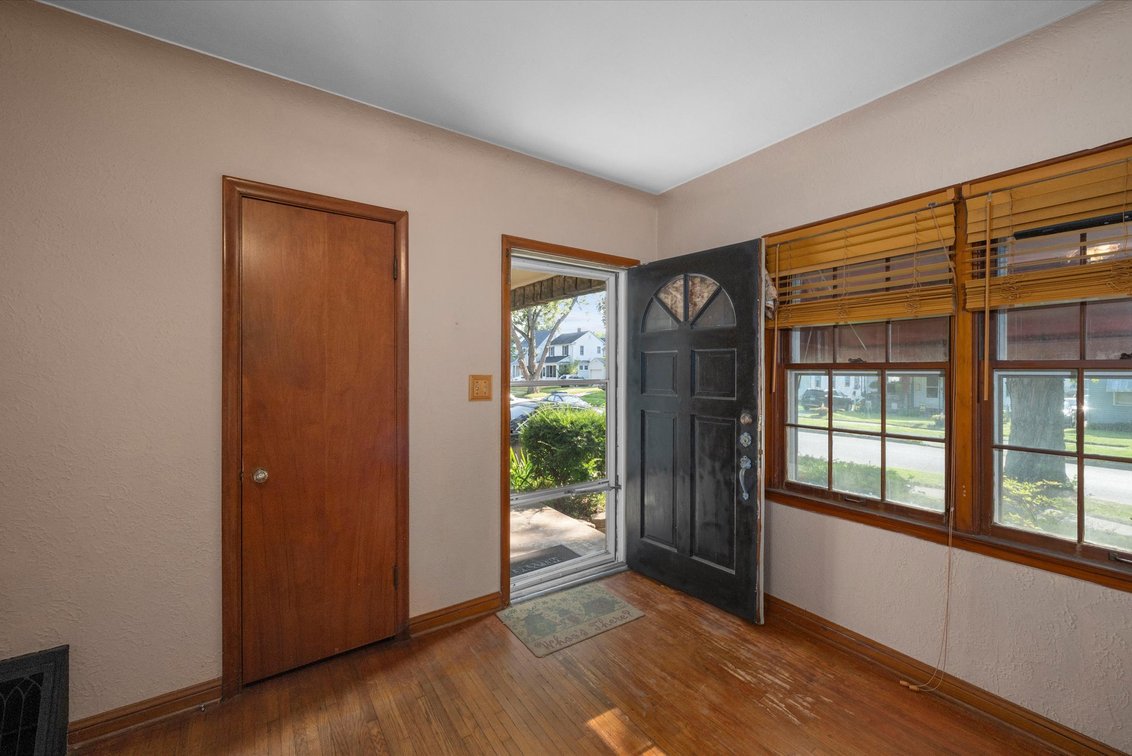 Image for PENDING! Online Auction 616 Bronx Dr. Toledo, OH 43609