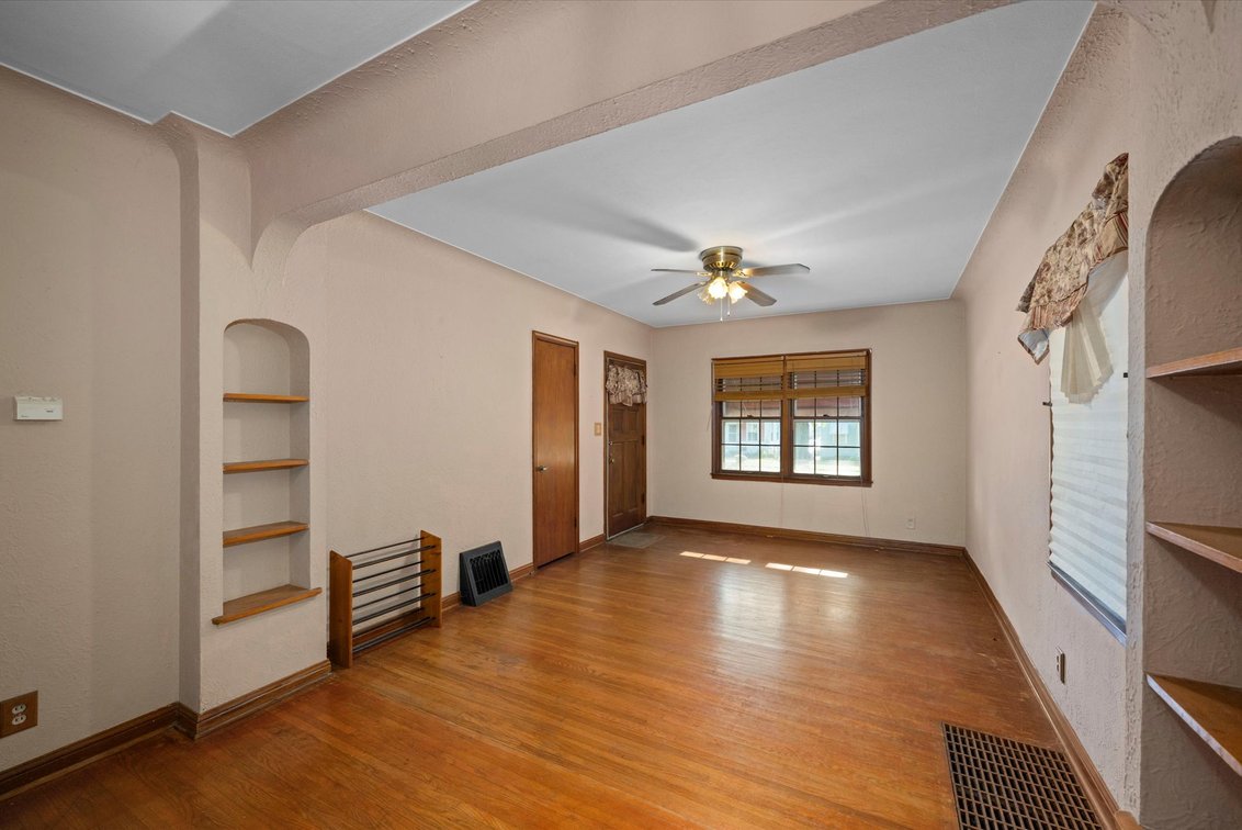 Image for PENDING! Online Auction 616 Bronx Dr. Toledo, OH 43609