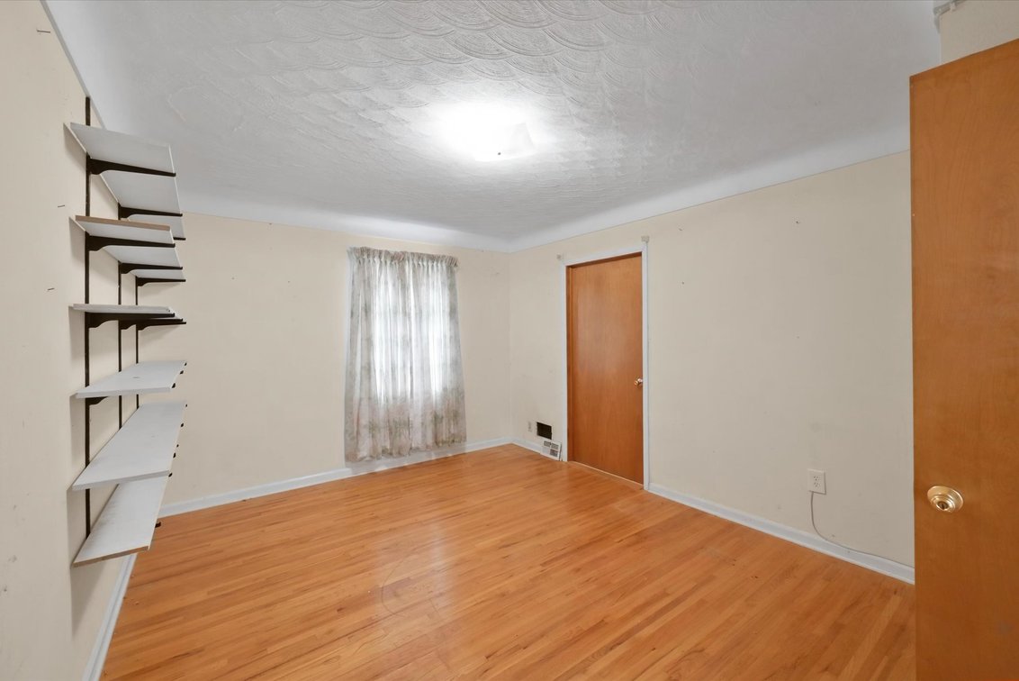 Image for Minimum Bid $150,000 Online Auction 2204 Talmadge Rd. Toledo, OH 43606